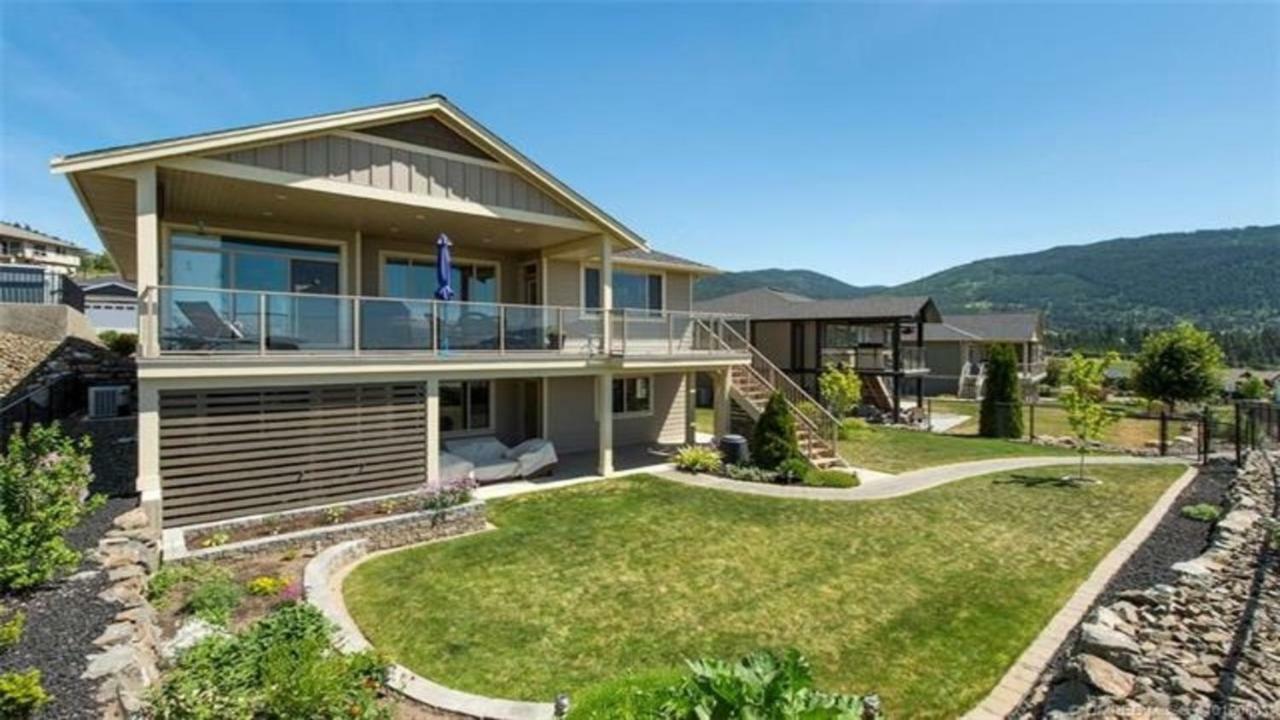 Vernon Home With True Okanagan Lifestyle Eksteriør billede